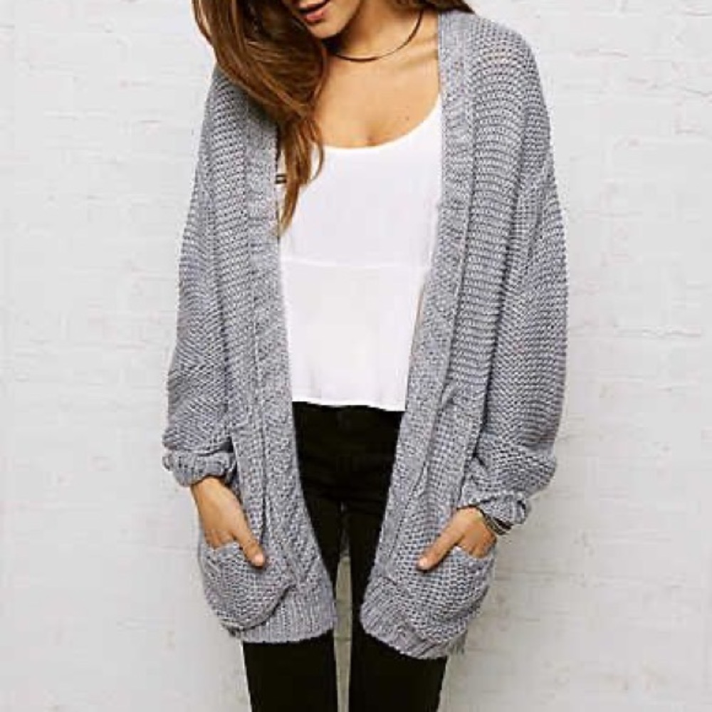 American Eagle Oversized Knit Grey Cardigan